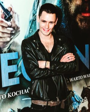 Bartosz Gelner Instagram - Film: „E...N”
To kochać warto. Wal!
ZAPRASZAM!
#film#premiera#promocja
📸 @sylwiaolszewskafotografia