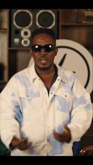 Basketmouth Instagram - Hiphop isn’t dead… It was just asleep. 

@mi_abaga Thank you. 🙏🏾