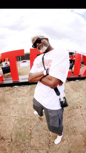 Basketmouth Instagram - Rule number 1. 

#HeyNeighbour 
#HeyNeighbourFest 
#ItsAFullHouse 

@netflixsa 
@naijaonnetflix