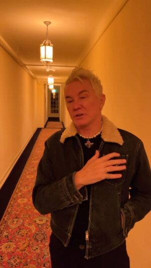 Baz Luhrmann Instagram - TCB Headlines: DELUXE ALBUM ⚡️