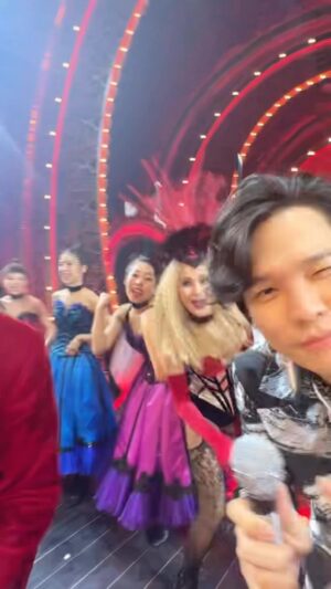 Baz Luhrmann Instagram - Last night was a mind blowing BOHEMIAN EXTRAVAGANZA in Seoul! Not only were Hong Kwang-ho, Kim Ji-woo and Lee Jung-youl absolute stars but to see a theater full of mainly young fans showing love for the show is appreciated by the cast and the crew. You the MR fans made last night so very special. Truth, Beauty, Freedom, Love. 💃🏼 EVERYBODY CAN CAN!