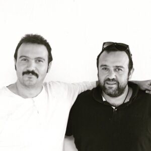 Behrang Toufighi Instagram - طاهره: غريبه ها تخم دوزرده كردن برات كه اشناها نكردن؟ غياث: دور از جون شما اشناها دخل نفسم رو اوردن... با غياث روى " پشت بام تهران "