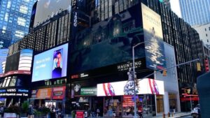 Benjamin Evan Ainsworth Instagram - Half a world away. It’s so incredible to see @thehaunting featured in Times Square. Genuinely, a dream come true. #thehauntingofblymanor #timessquare #thehaunting