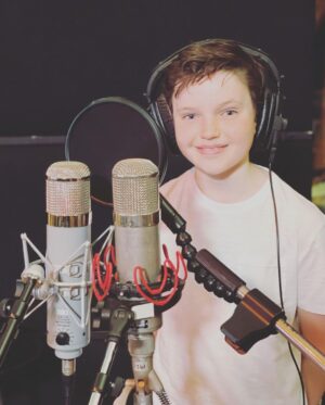 Benjamin Evan Ainsworth Instagram - What a week! Thank you so much for all the kind messages since the release of @disneypinocchio on @disneyplus last week. It’s been so humbling to hear from families around the world enjoying the movie together. Here are some behind the scenes photos from my time on set! Pinocchio is streaming NOW on Disney+ 🎬📽🍿#disney #pinocchio #bts #tomhanks #disneyplus #wishuponastar