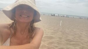 Betina O'Connell Instagram - Que este 2023 llegue con salud y Paz para todos💜💜💜