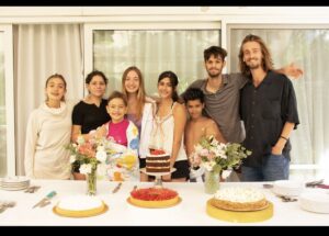 Betina O'Connell Instagram - Gracias!!!!! @_vickyphotos #cumple 15 familia Juli