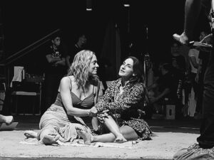 Betina O'Connell Instagram - @eleowexler @reveladosenblancoynegro  disfrutando de esta experiencia con mi amiga del alma