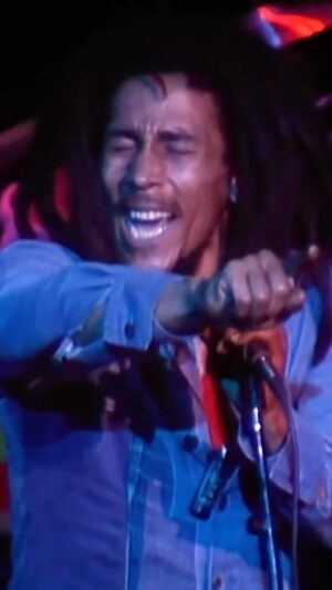 Bob Marley Instagram - “In this great future, you can’t forget your past.” #NoWomanNoCry @bobmarley 

🎥 Live at the Rainbow Theatre, London 1977.
📺 Full concert on YouTube at the link in story.

#bobmarley #reggae #reggaemusic #liveconcert #concertvideo #london #1977 #musichistory #exodus #tour #nattydread
