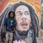 Bob Marley Instagram - “Soon we’ll find out who is, the real revolutionary. ‘Cause I don’t want my people to be, contrary.” #Zimbabwe #bobmarley 🎨 @chatembotanzania #bobmarleyart