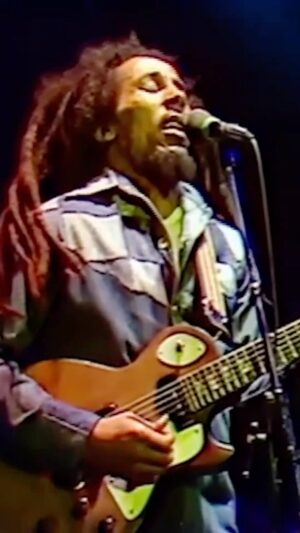 Bob Marley Instagram - “One and all got to face reality, yeah.” #NaturalMystic #BobMarley

🎥 Uprising LIVE! (Dortmund, Germany – 13 June 1980)