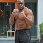 Bob Sapp Instagram - It’s never late to start again 💪