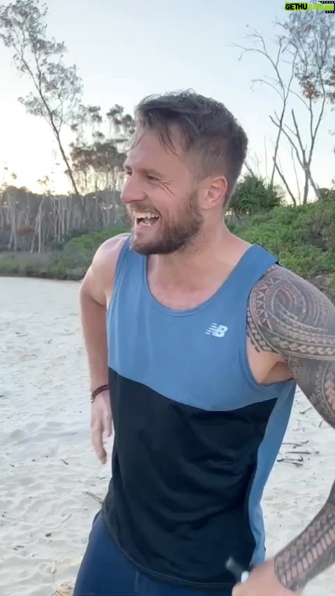 Bobby Holland Hanton Instagram - Just a man …out here ..looking for a juice…… #chat #training #actor #stunts #beachlife