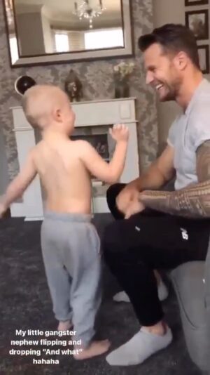 Bobby Holland Hanton Instagram - This little legend!! 😂

FlipBoy is back! If you fancy a fun read or need a holiday gift- link in bio. 

#Flipboy #childrensbooks #kidsfitness #childrensfitness #newbookstagram #christmasgiftidea #kidsgiftideas