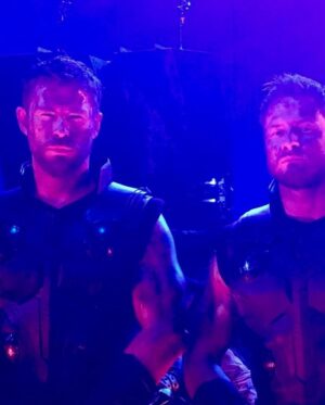 Bobby Holland Hanton Instagram - Happy birthday to one of the greatest humans on the planet @chrishemsworth !! Although he has kept me captive for over 10 years you can’t hate him! I’ve grown to love him like a big sister! Even though he’s average looking, hasn’t got a great rig and he’s a little short, his heart is the biggest known to man! HAVE THE BEST DAY EVER BIG DOG XO

#happybirthday #chrishemsworth #bigdog