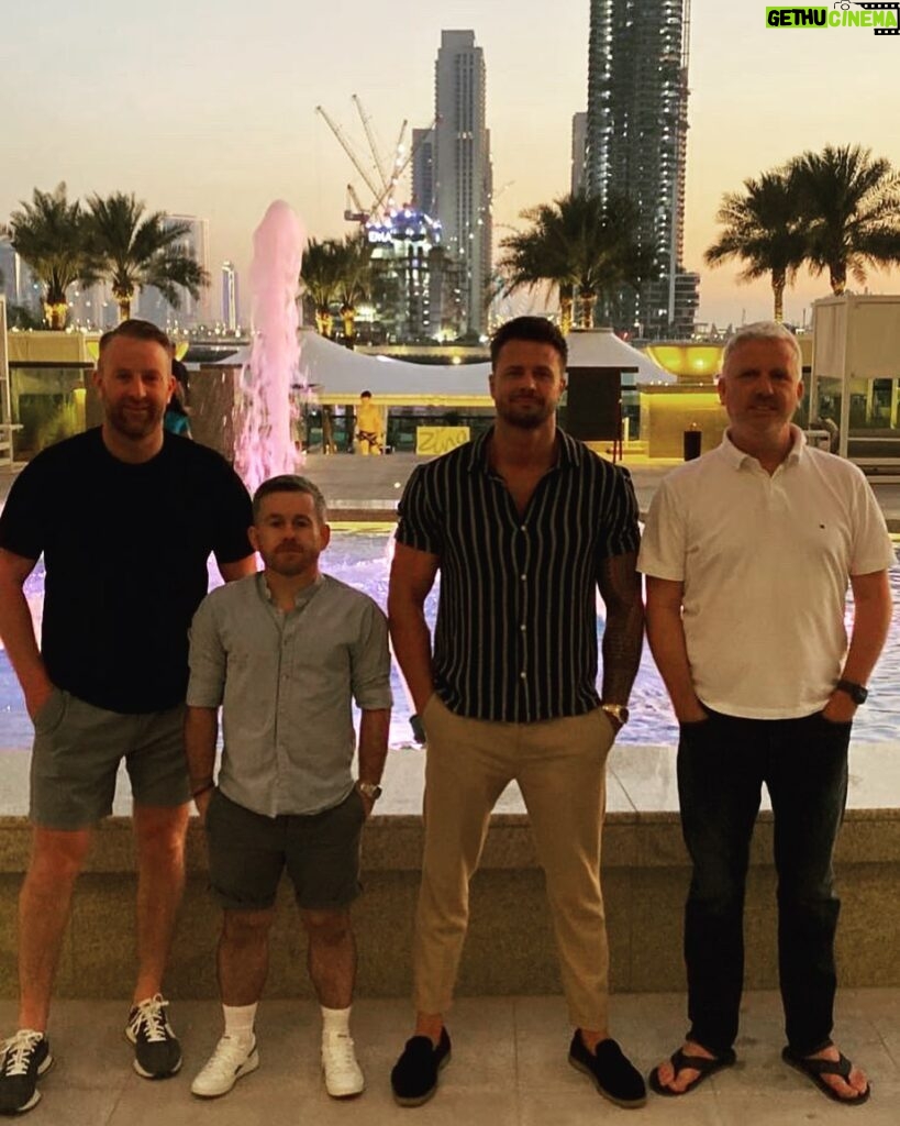 Bobby Holland Hanton Instagram - Looks like Lowey is over excited to be in Dubai #dubainights