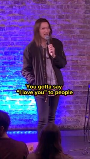 Bonnie McFarlane Instagram - Ily😘
.
.
.
#njcomedy #nycomedy #standupcomedians #ccstandup #allthingscomedy #womenincomedy #bonniemcfarlane #womenarentfunny #tonightshow #jimmyfallon #ily #fypシ