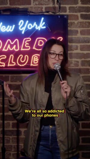 Bonnie McFarlane Instagram - Phone addiction is real 
.
.
#njcomedy #nycomedy #comedyclubs #comedyshows #standupcomedy #standupcomedians #ccstandup #netflixisajoke #allthingscomedy #womenincomedy #womenarentfunny #bonniemcfarlane #tonightshow #jimmyfallon #tonightshowstarringjimmyfallon #nycomedyclub #phoneaddiction #supreme #parentinghacks #funny #watch #fypシ