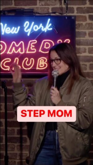 Bonnie McFarlane Instagram - Your mama
.
#njcomedy #nycomedy #comedyclubs #standupcomedians #standupcomedy #cccomedy #allthingscomedy #tonightshow #jimmyfallon #womenincomedy #womenarentfunny #bonniemcfarlane #momlife #parenting #stepmom #supreme #watch #explore #fypシ