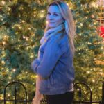 Bonnie Somerville Instagram - Never too old for magic ✨✨✨🎄🎄🎄 Los Angeles, California