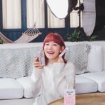 Bonnie Wong Instagram - 人大咗發現最傷身嘅事，往往都係自己造成，夜瞓同食無定時都係我死穴🥲 免疫力相對就會受影響 ; 希望今年真係自律啲，就算拍嘢開咪幾忙都好，日日都食善存嘅益生菌系列，為我嘅腸道健康同免疫力加分！ 用法好簡單，只要將善存高效活腸 ‧ 免疫益生菌配方加入水中就可以飲用！🥰 仲要係淡香白桃味好容易入口，而且科研實證， 90%活菌*直達腸道，真正於腸道發揮功效 🤝 加埋鋅可以增強免疫力添呀 ！2024 要由內到外照顧好自己🧡 #萬寧獨家發售 *出廠活菌數 - 保質期內的活菌數不少於50億 #善存 #高效活腸 #免疫益生菌配方 #腸道健康 #幫助消化 #排便順暢 #提升免疫力