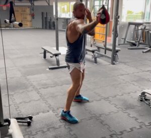Borys Mańkowski Instagram - Kiedy nie masz partnera treningowego, jest slipbag. Link w bio ⬆️
Cały filmik w nowym odcinku praktycznej techniki.