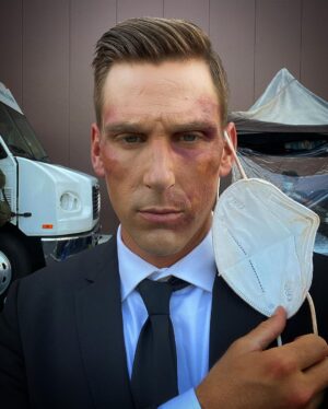 Brad Benedict Instagram - Kyle has taken his licks here and there, but he lays the smack down when it’s a fair fight. Which one will it be tonight? 
.
.
A little #behindthescenes from season 2 on slide 2. Strong morning hair for you. 
.
.
#theovalonbet returns tonight at 9pm on @bet @theovalonbet #tylerperry