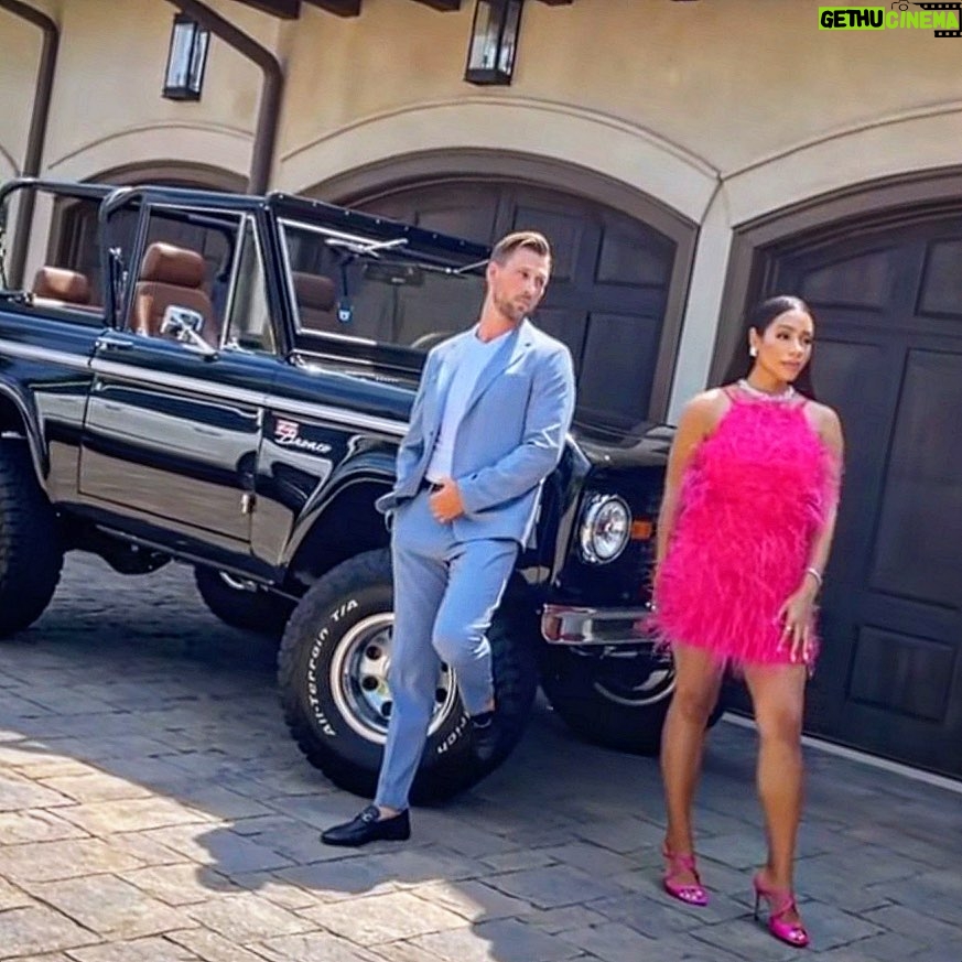 Brad Benedict Instagram - Striking a pose for an upcoming feature in @jezebelmagazine. Keep your eyes peeled 👀 for the spread. . . Thanks @bradymhenderson for locking in the opportunity and to @vintagebroncos for providing this incredible machine behind me. #dreamride #vintagebronco #bts Atlanta, Georgia