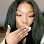 Brandy Norwood Instagram - Oh hi ♥️sending love and more love♥️♥️♥️ #happyFriday @hairdesignsla x @elijahcohen33 x @makeupartistgaby