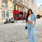 Brenda Zambrano Instagram - 🇫🇷🩵 Paris, France