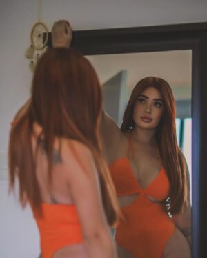 Brenda Zambrano Instagram - 🧡✨🍒 📸 @alejandroislasfotografia