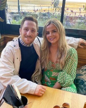 Brett Johns Instagram - Congratulations to the Wife on her new job!  Hard Work Pays Off ❤️👏