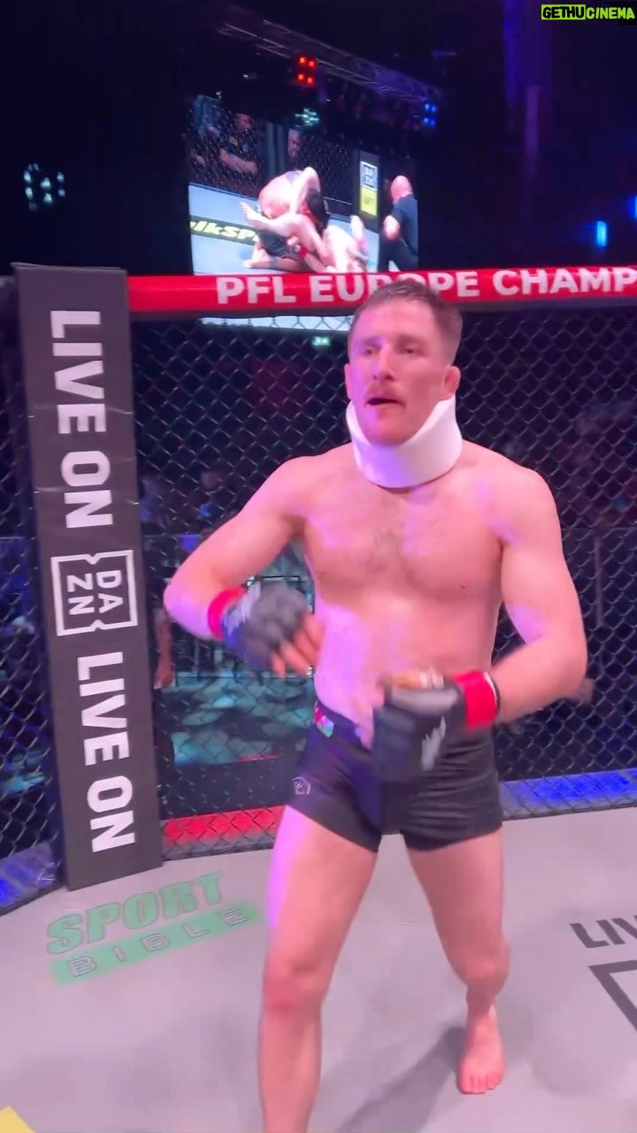 Brett Johns Instagram - 🏴󠁧󠁢󠁷󠁬󠁳󠁿😷 @BrettJohnsMMA made sure to bring the neck brace in the SmartCage! [ 🇮🇪 #PFLDublin TONIGHT l 🏟 @3ArenaDublin l 📺 LIVE on @DAZN_MMA ]