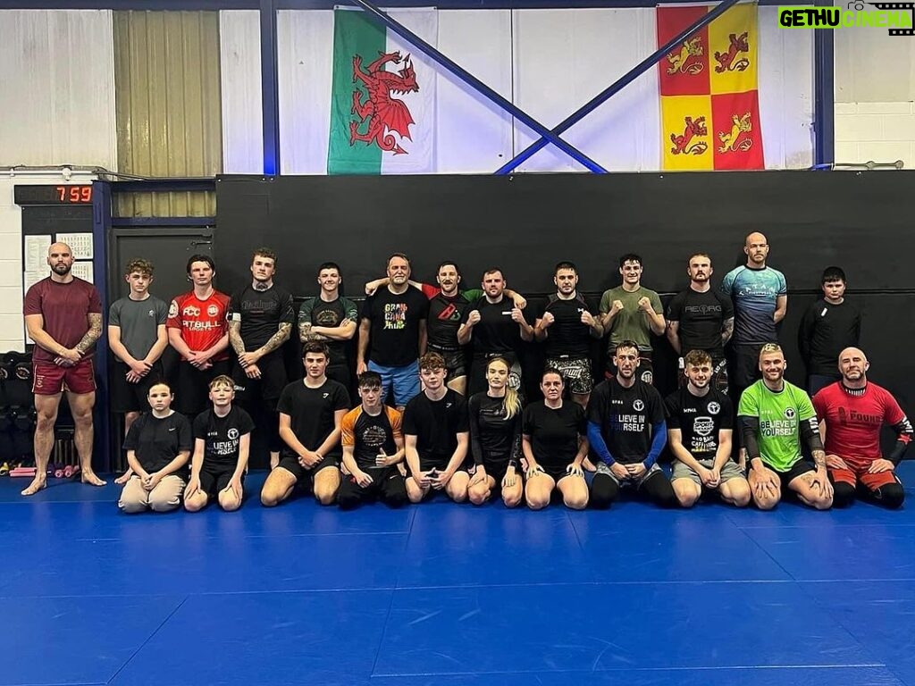 Brett Johns Instagram - What an amazing weekend in Caernarfon! Can’t thank everyone up here enough for the hospitality and warm welcome! Just wanted to thank everyone for Friday Nights Seminar and everyone at the Rise of the Welsh warriors show! Lastly I’d like to thank @mpmacaernarfoncibyn_ for arranging my whole visit and really looking after me while I’ve been here. North Wales, I’ll be back soon. Very soon 🙏❤️ Cymru am Byth 🏴󠁧󠁢󠁷󠁬󠁳󠁿