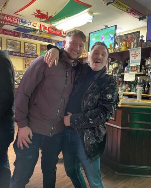 Brett Johns Instagram - Note to self.

Stay off social media while under the influence of Alcohol. 😂😂😂

What a day out! 🦢