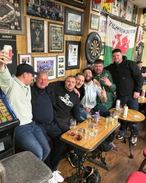 Brett Johns Instagram - Note to self.

Stay off social media while under the influence of Alcohol. 😂😂😂

What a day out! 🦢