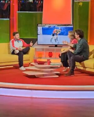 Brett Johns Instagram - Ar y sofa unwaith eto gyda @henos4c yn siariad am y ffeit @pfleurope 8fed o Rhagfyr!

Diolch I @llinoswlee a @rhodderssowen 

Methu aros!

Nice to be back on the @henos4c sofa talking about the upcoming bout on @pfleurope on December 8th!

Massive thank you to @llinoswlee and @rhodderssowen 

Can’t wait!

📷 @eurosjonesevans 

@pfleurope 
@danhardymma 
@shoremixedmartialarts 
@bjohnsmma