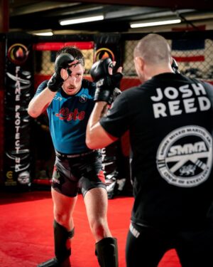 Brett Johns Instagram - Sparring some of the best fighters in the world, on a daily basis.

Massive thank you to the team as always.
@shoremixedmartialarts 

Having it off with another tasty scrapper December 8th

@sashshots 📷