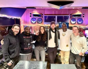 Brian Frasier-Moore Instagram - AMAZING session at @henson.studio with @visualprostitute @jdontcarroll @dcobbs & Matthew Tuggle! Thank you Johnny Lord @ryangorerules @centerstaging for always having my back! #Stay tuned! #filmscoring #bfmworld #bfmworldinc 

@pearl_drums @sabiancymbals @evansdrumheads @vaterdrumsticks #bfmsessions