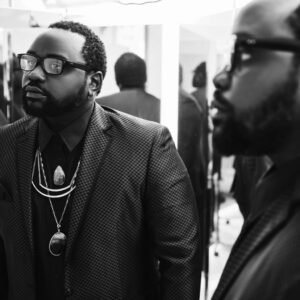 Brian Tyree Henry Instagram - #tbt a post of thanks. @waaadams @waacostumedesign for continuing to style me in my own image to @janellemonae for being a pioneer and a champion among so many other amazing things @iamreginaking for being just the embodiment of blessings and truth @sterlingkbrown for being that dude at all times @away for helping my travels to every destination @dosist for also helping my travels to every destination🌬 @vincecamuto for helping me trek and to all of you for pushing me forward. Let’s go!! @thealist.us ⭐️⭐️ @talliaorange 🙏🏿🙏🏿 @armani ❤️❤️