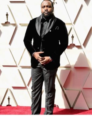 Brian Tyree Henry Instagram - #oscars styled by the amazing @waaadams @waacostumedesign suit by @armani watch by @movado statue by @spiderversemovie joy by @iamreginaking and @kikilayne ❤️👏🏿❤️👏🏿
