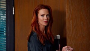 Bridget Regan Instagram - “She focuses on what she wants and doesn’t stop until she gets it.” 

@therookieabc episode 506 “The Reckoning” written by Leland Jay Anderson and directed by @lanrito is available to stream on @hulu.

Lucky me to be working with @shawnrashmore again on such a great show. 

Hair: Ai Nakata & JR D’Angelo
Face: @kateshortermakeup
Fit: @costumesjulia 

#TheRookie

Thank you @bridgetupdates for the pics.
