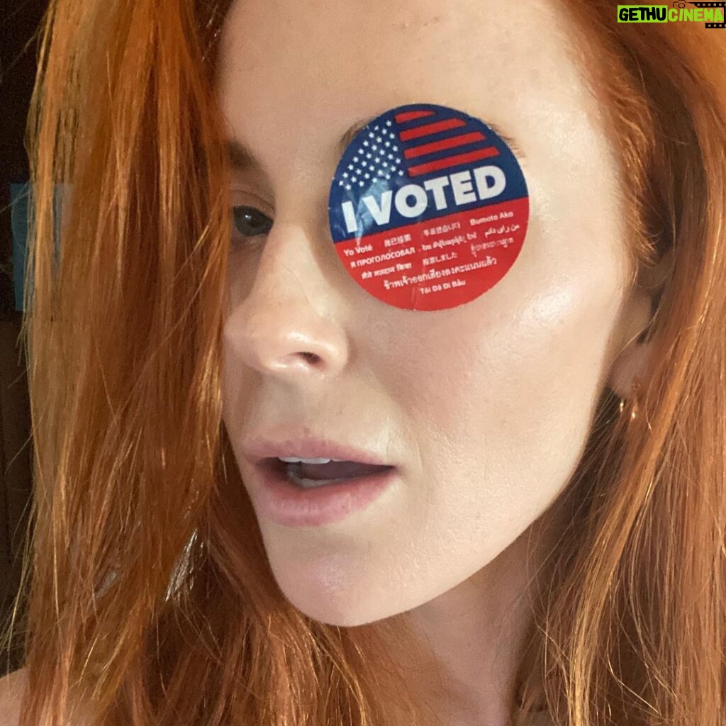 Bridget Regan Instagram - Polls open until 8! Link in my bio to find your polling place! Vote! It’s sexy. #VoteNoOnRecall 🗳