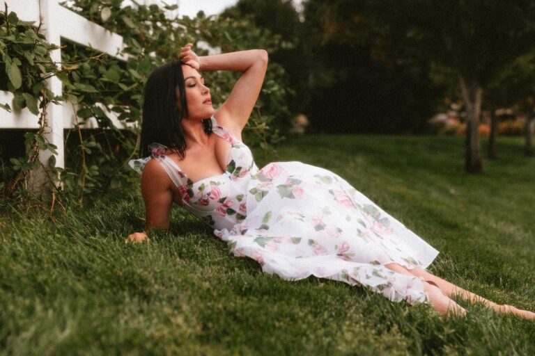Brie Garcia Instagram - I am grounded, I am present, I am peaceful, I am strong 🌸