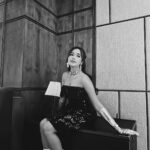 Brisia Jodie Instagram - 🌜🌚 Wc Umum di Menara Eifel