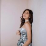 Brisia Jodie Instagram - Penyebab mata sakit saat melirik adalah karena terjadinya infeksi pada bagian mata. Infeksi mata bisa disebabkan oleh peradangan atau pembengkakan di selaput bening yang menyelimuti bola mata dan kelopak mata bagian dalam. -aku pulang-