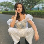Brisia Jodie Instagram - Dalam rangka merayakan kebahagiaan aku, Aku mau follback 30 orgg yg paling keliatan dicomment ya!❤️🥰 Dimana Cinta Sejatiku