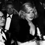 Britney Spears Instagram - Marilyn ... wow ... I spot the man in the back … hmmm what’s he thinking 🤔😉😉 📸: Claude Azoulay