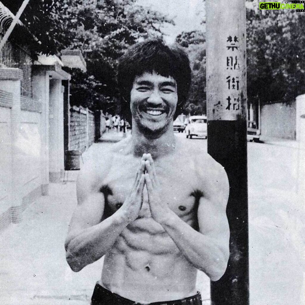 Bruce Lee Instagram - 🐉🙏🏽🐉