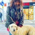 Burak Satibol Instagram - Berk amca ve yakın dostu “?”. Bu yakışıklının adı ne olsun? #adımbaşıcafe #berkamca #komedi #yenidizi