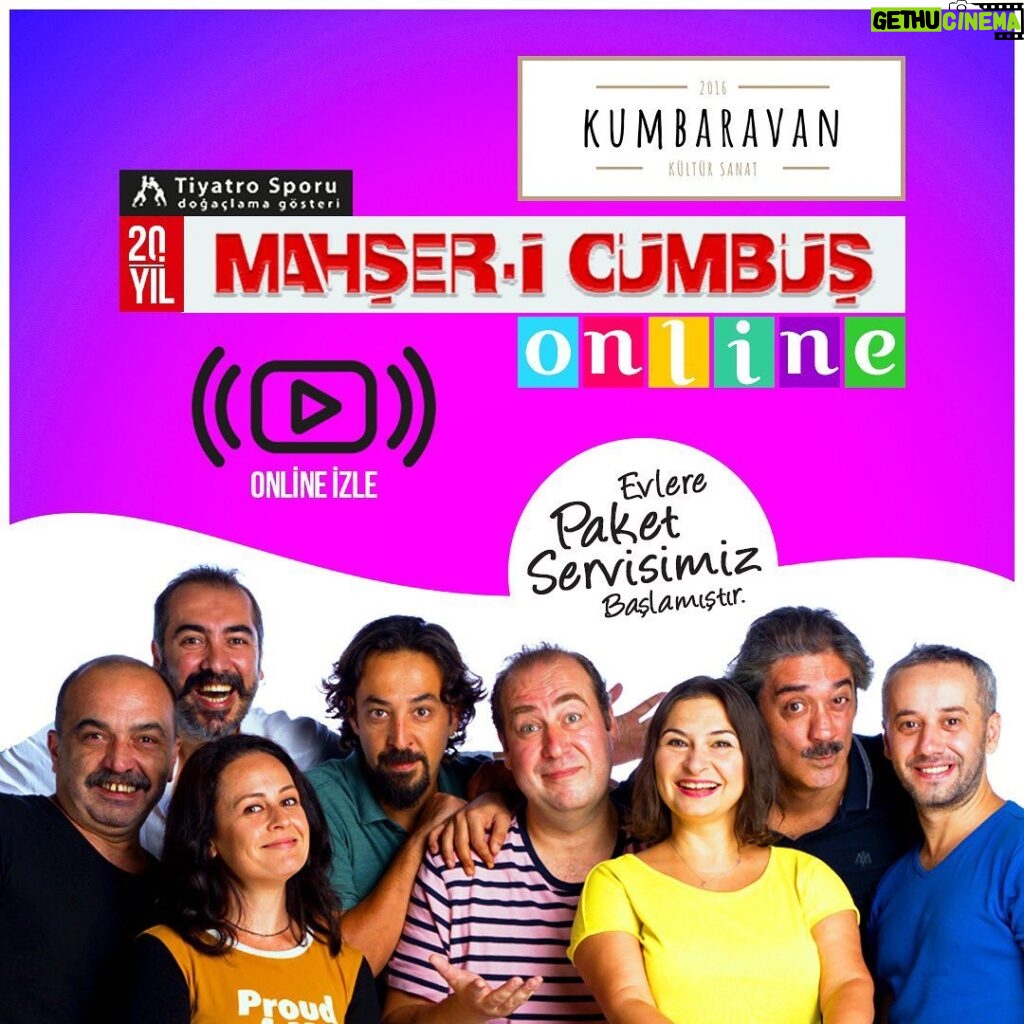 Burak Satibol Instagram - Evlere servisimiz başladı beybiler!🤗 MAHŞER-İ CÜMBÜŞ ONLİNE! 🎬🍿📺 @kumbaravan da! İstediğin zaman,istediğin yerde,istediğin kişiyle izle... Link bio’da! www.kumbaravan.com.tr #mahşericümbüşonline #tiyatro #doğaçlamatiyatro Hayalhane - Mahser-i Cümbüş